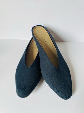 Rothy’s Almond Toe Navy Mules Slip On Comfort Casual Shoes Size 7.5 Washable